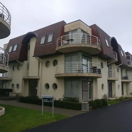Apartmán Voor 4 Personen Met Zwembad Aan Zee Pool 28 Degr Celcius Already Open *